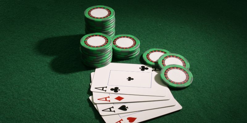 4 vòng chơi cơ bản của một ván Poker 77win